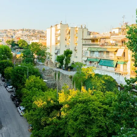 Modern For 4 Ppl In Apartment *